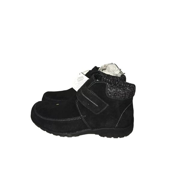 NWT Propet Women's Delaney Strap Ankle Boot, Black Suede Leather Size 6 X(2E) - Picture 3 of 7
